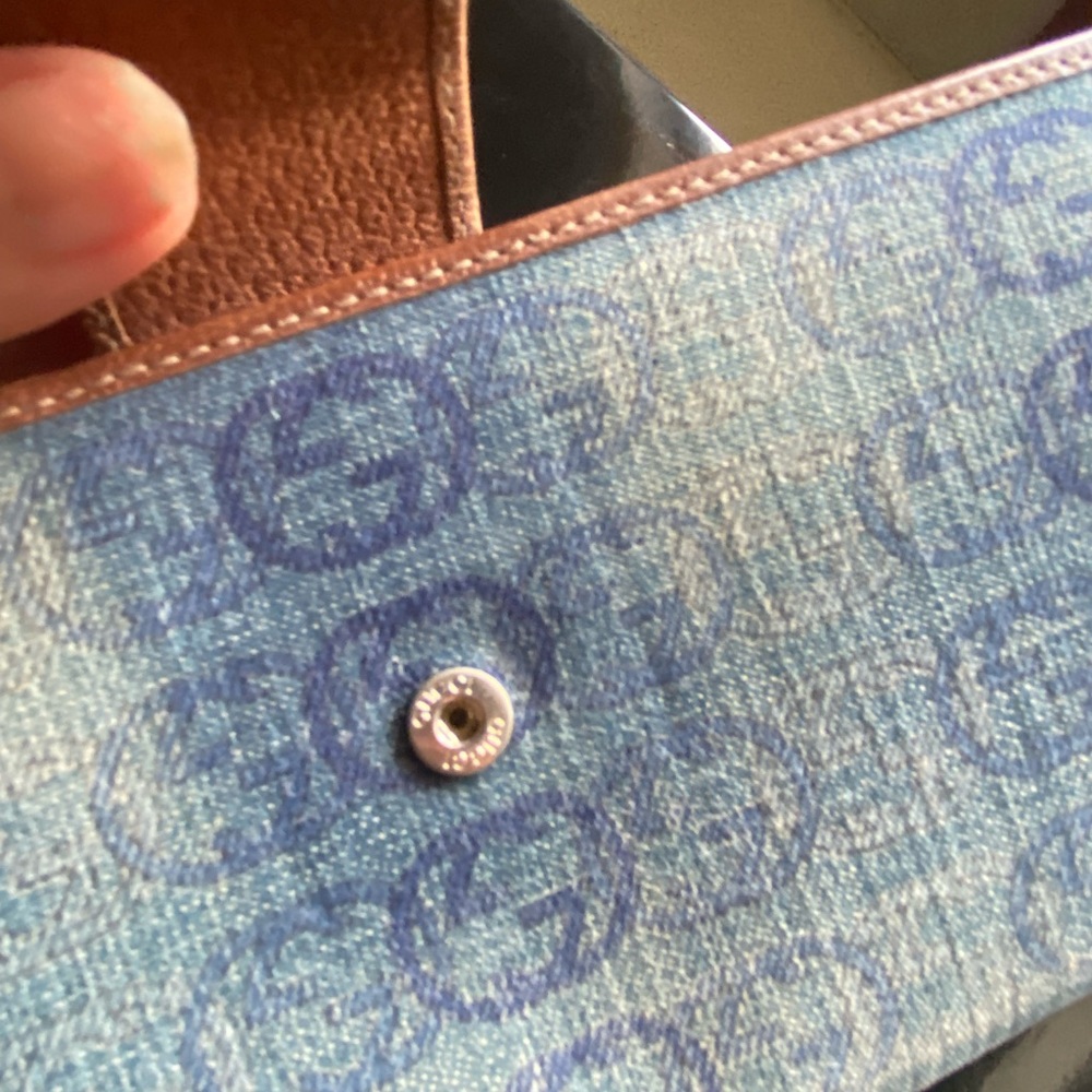 Gucci jean GG logo wallet/clutch added non Gucci chain . Long wallet